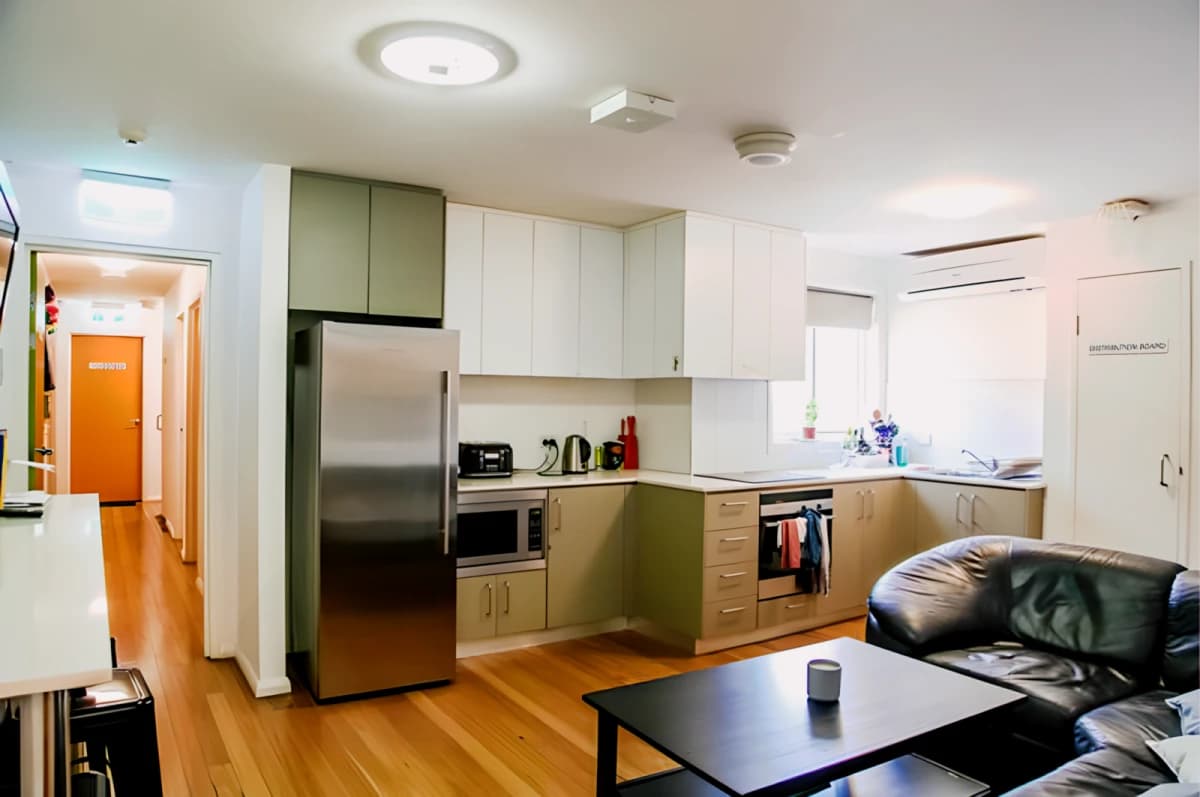 Link2 Central Apartment image