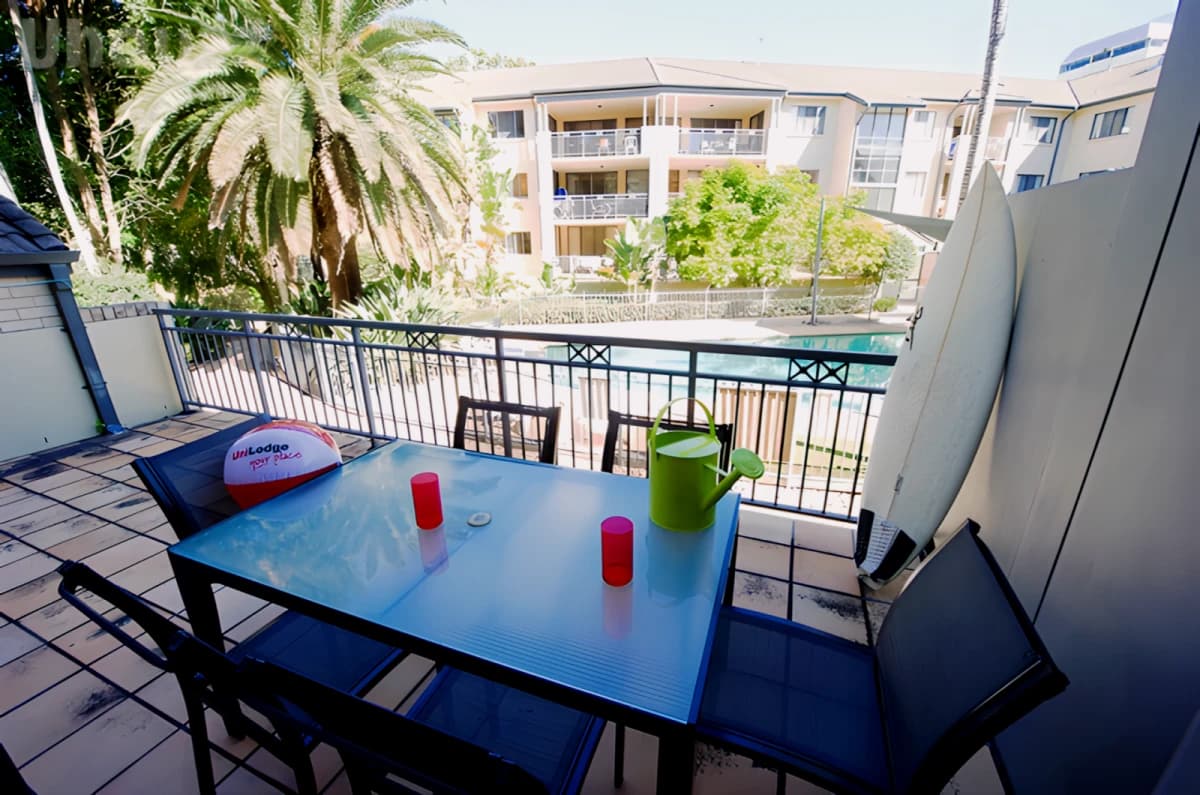 Outdoor Features