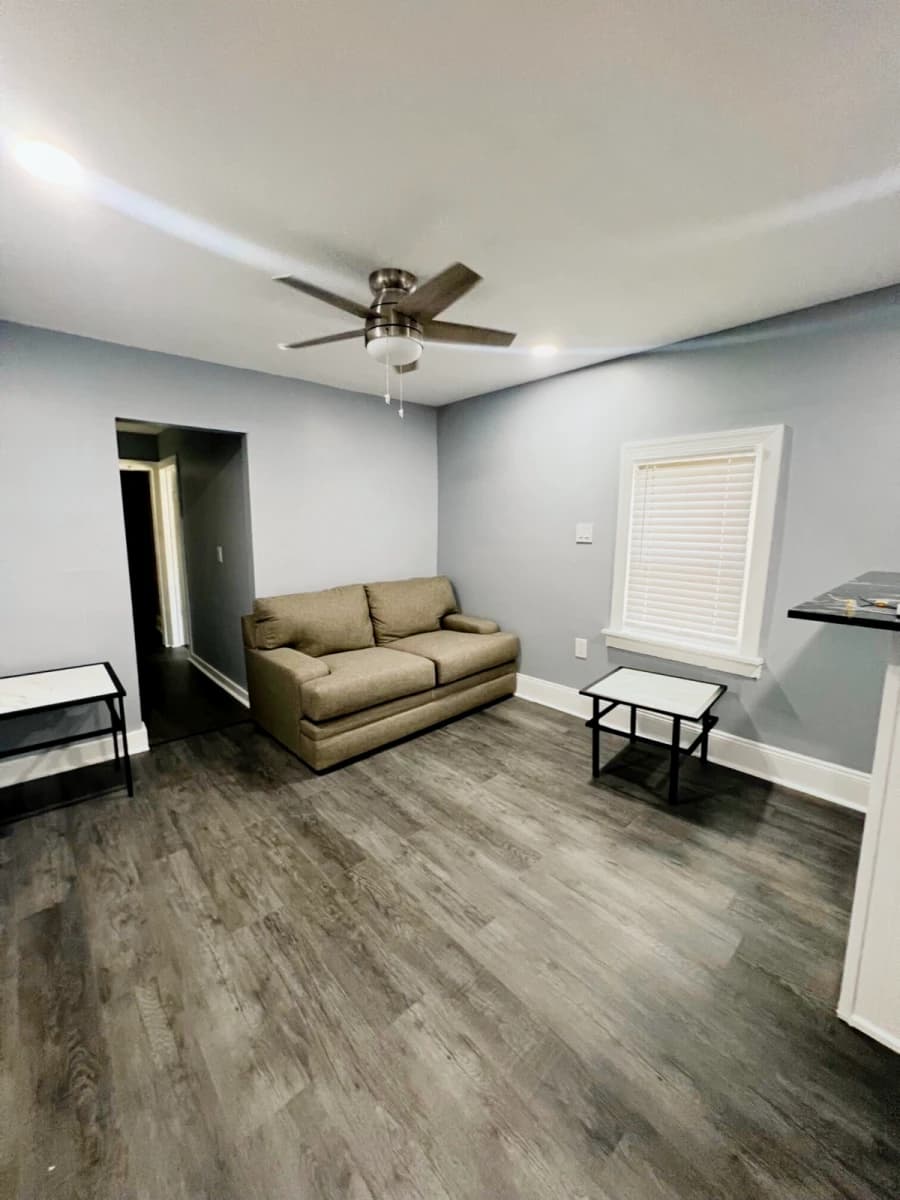 205 Ashworth Pl image