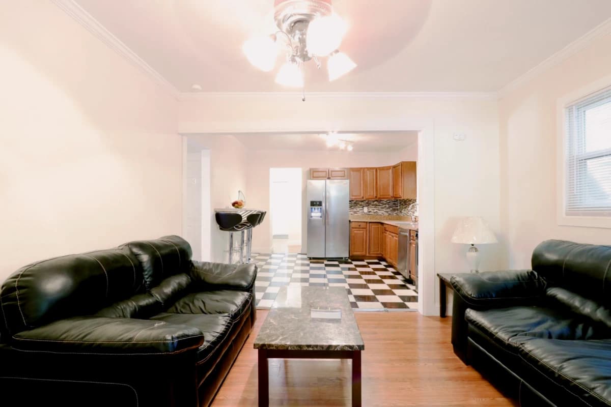5 Bed 2 Bath