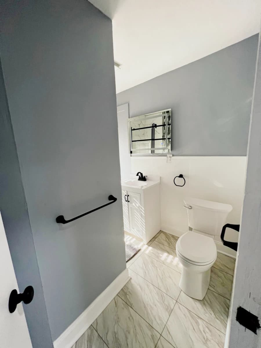 205 Ashworth Pl image