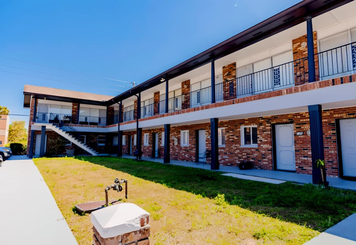 Outdoor Features