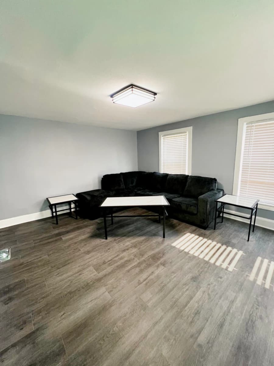 205 Ashworth Pl image