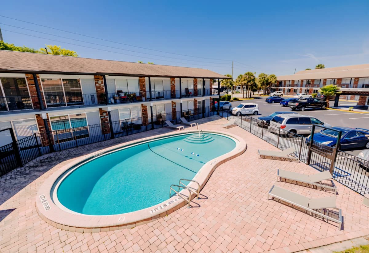 Cocoa Village Flats image 3