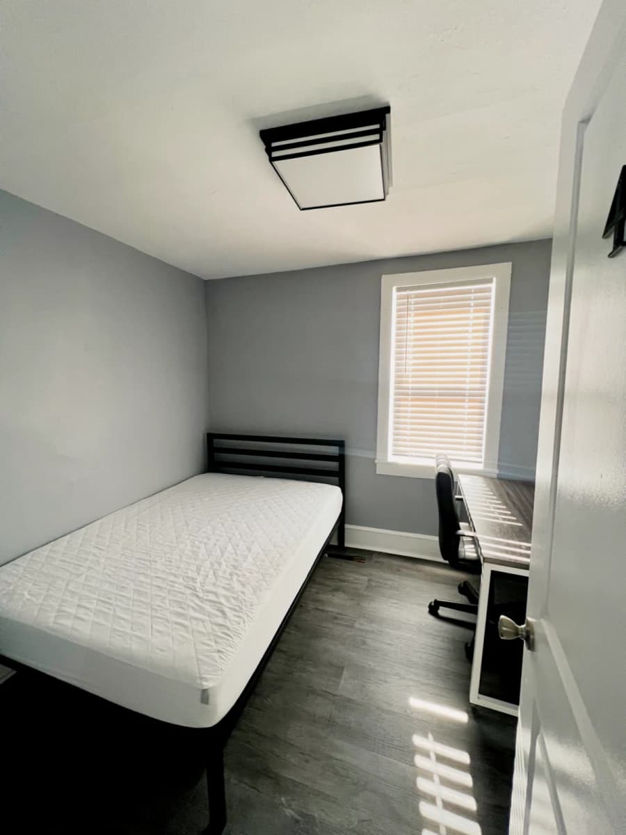 205 Ashworth Pl image