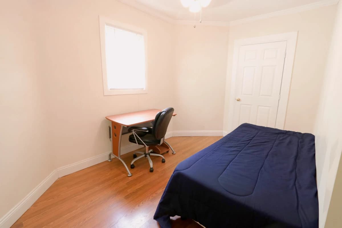 5 Bed 2 Bath