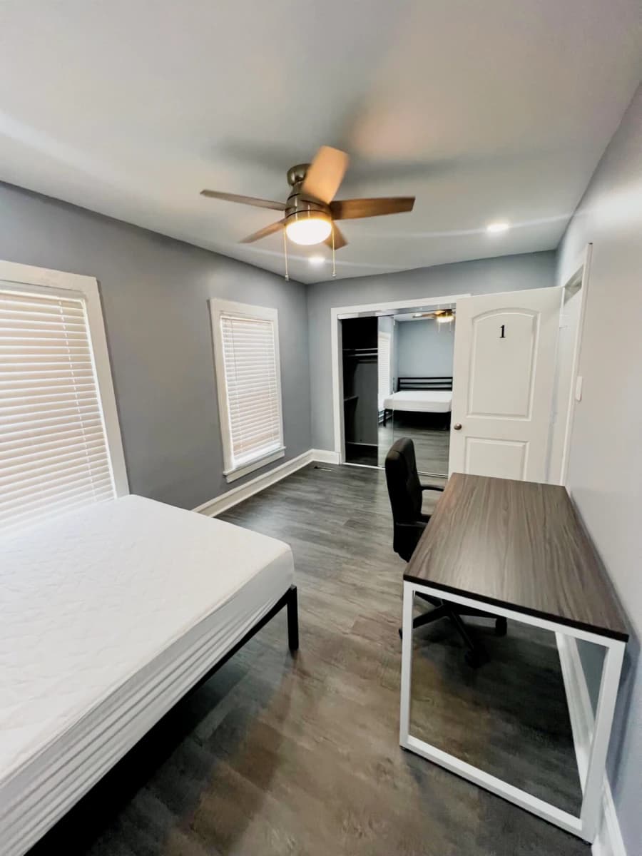 205 Ashworth Pl image
