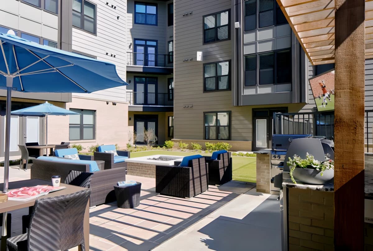 Outdoor Features