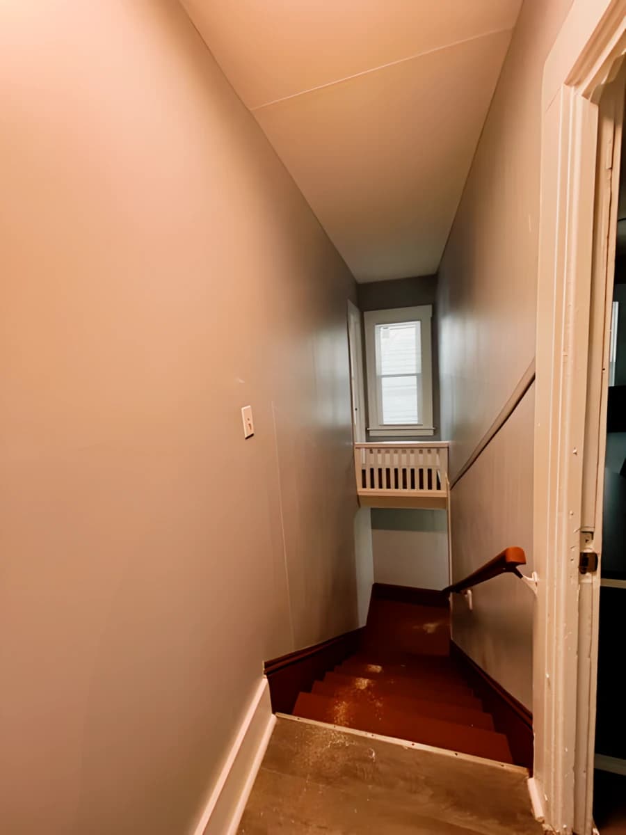 216 Bassett St image