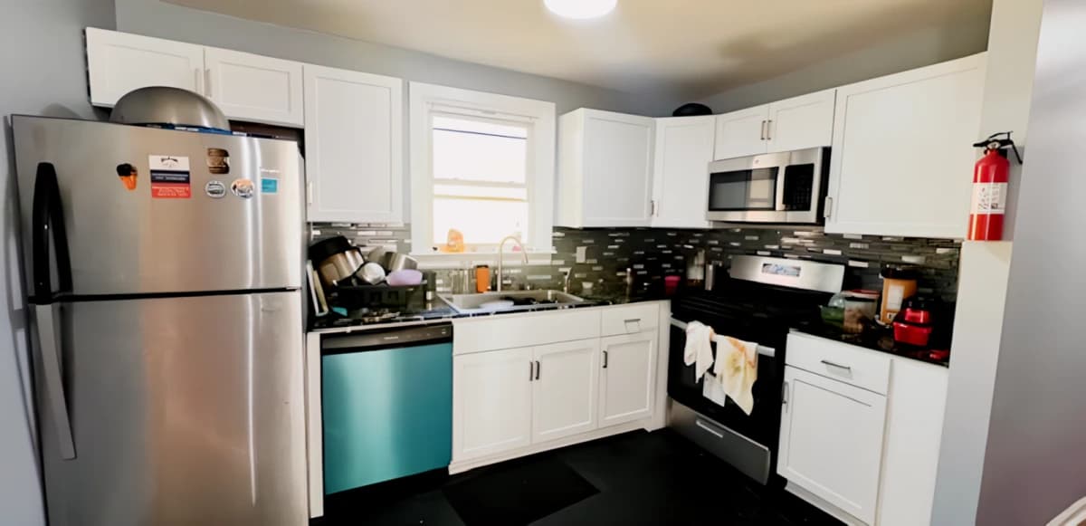 3 Bed 1 Bath Apartment 2