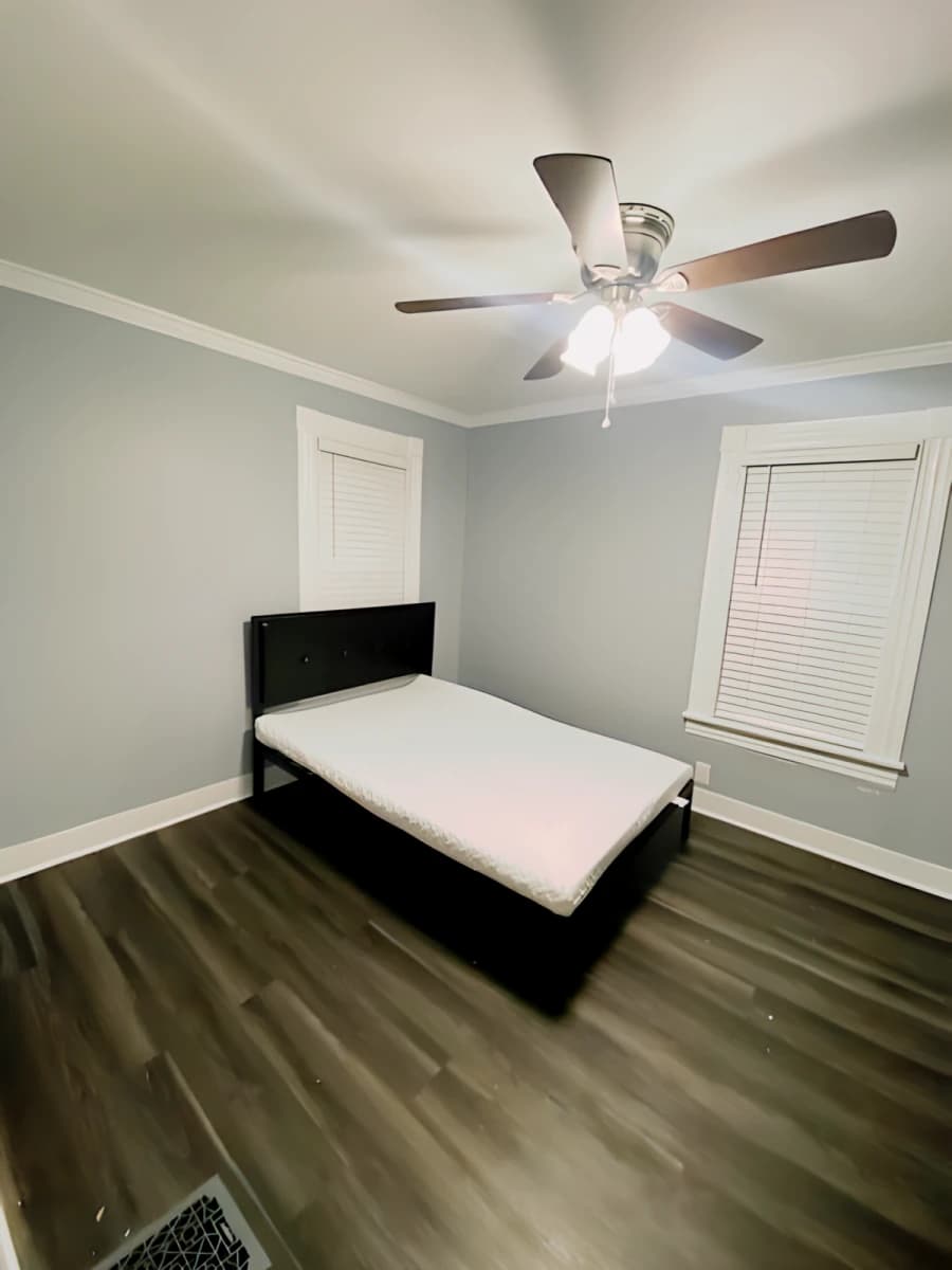 220 Bassett St image