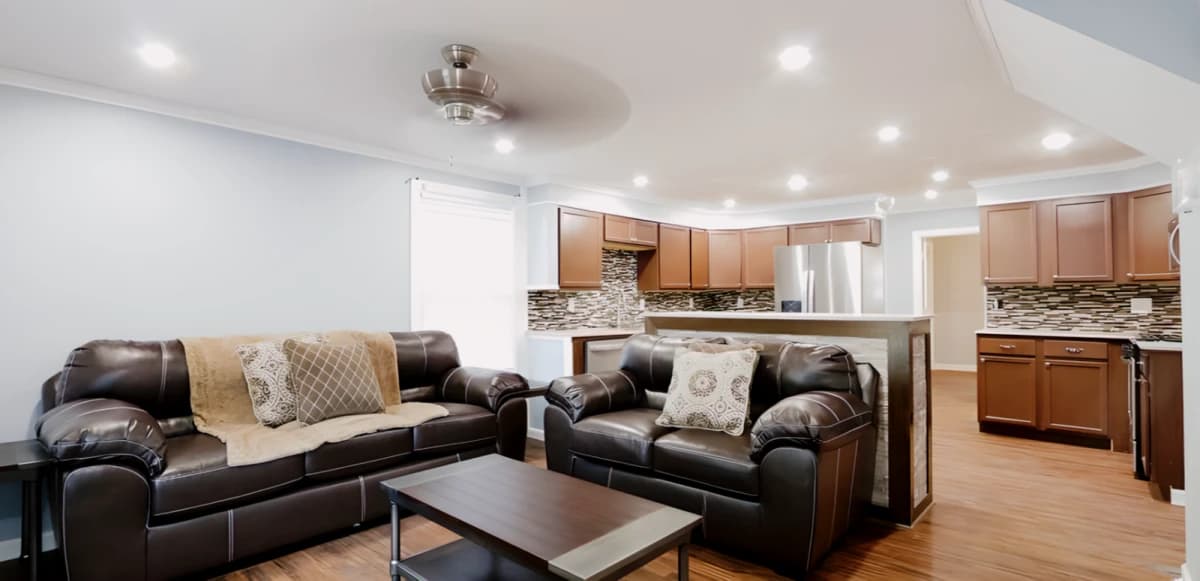 4 Bed 2 Bath
