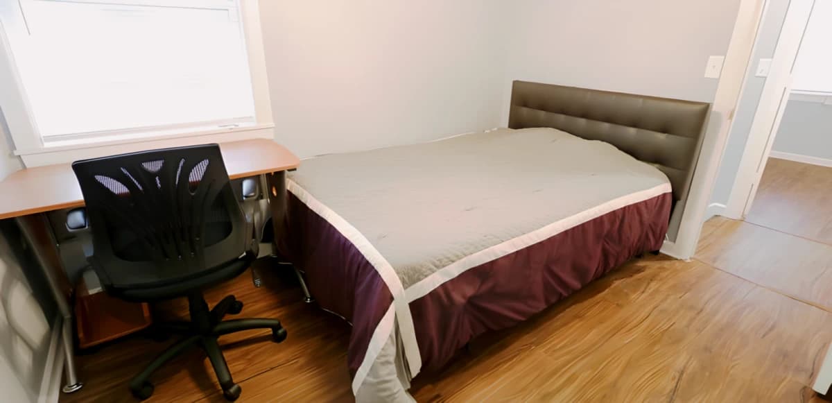 4 Bed 2 Bath