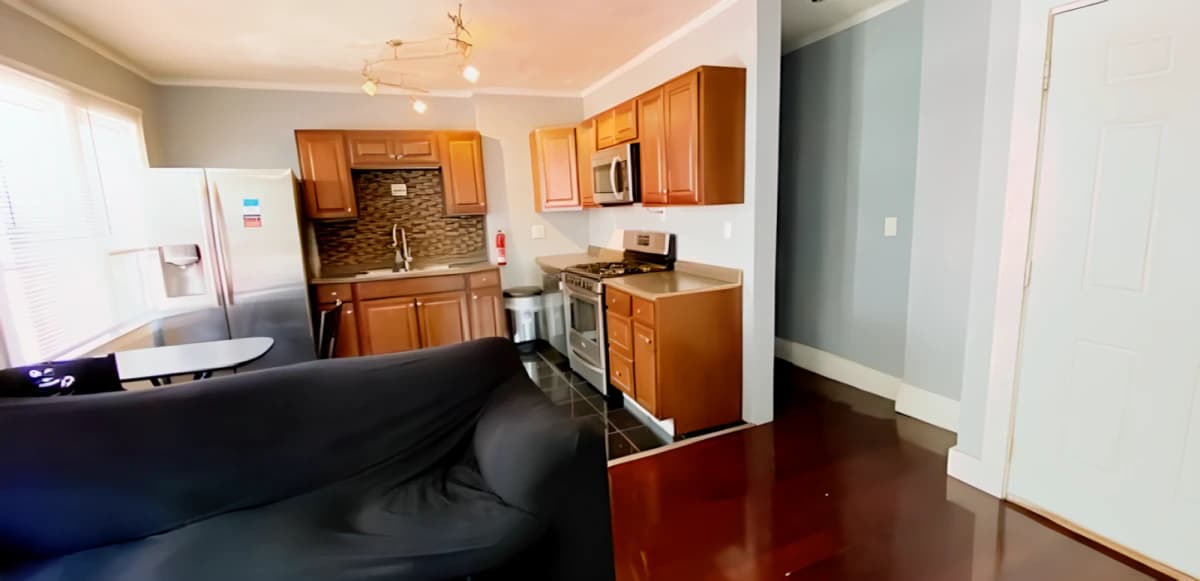 215 Cherry St image