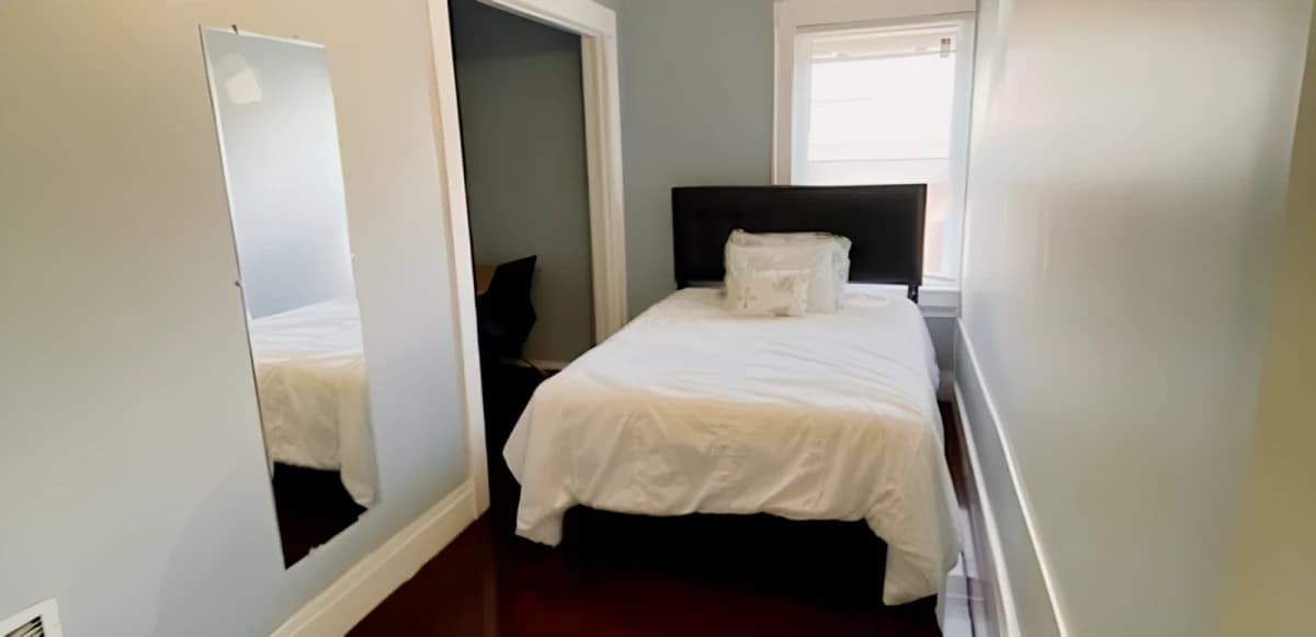 215 Cherry St image