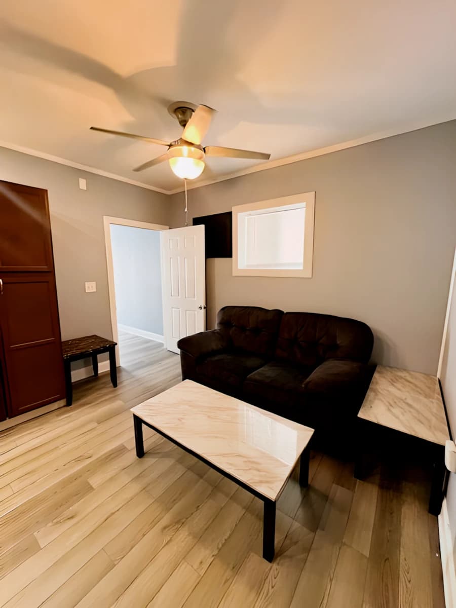 215 Cherry St image