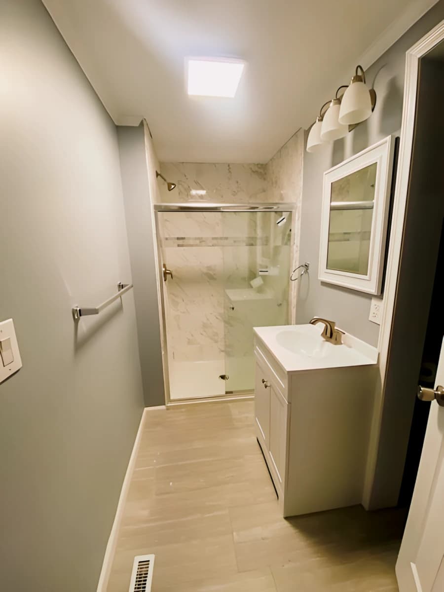 220 Bassett St image