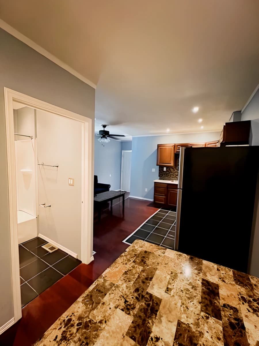 1 Bed 1 Bath