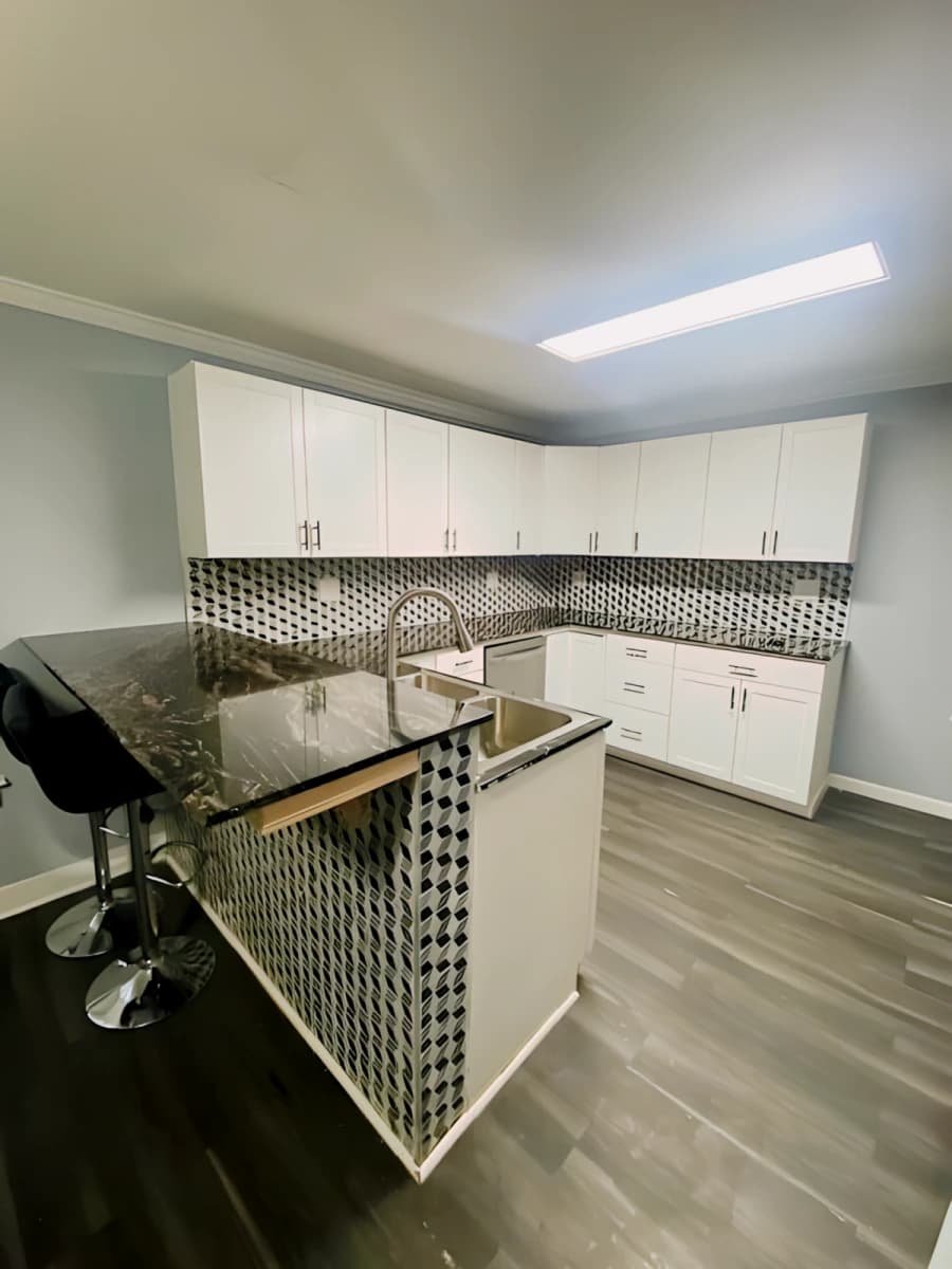 220 Bassett St image