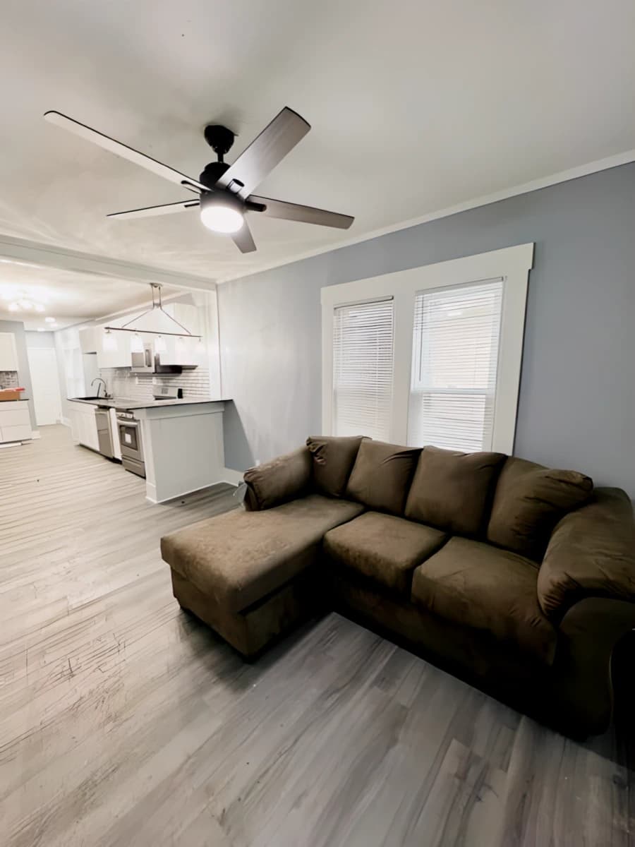 216 Bassett St image