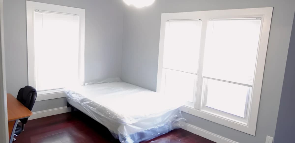 5 Bed 1.5 Bath Apartment 1