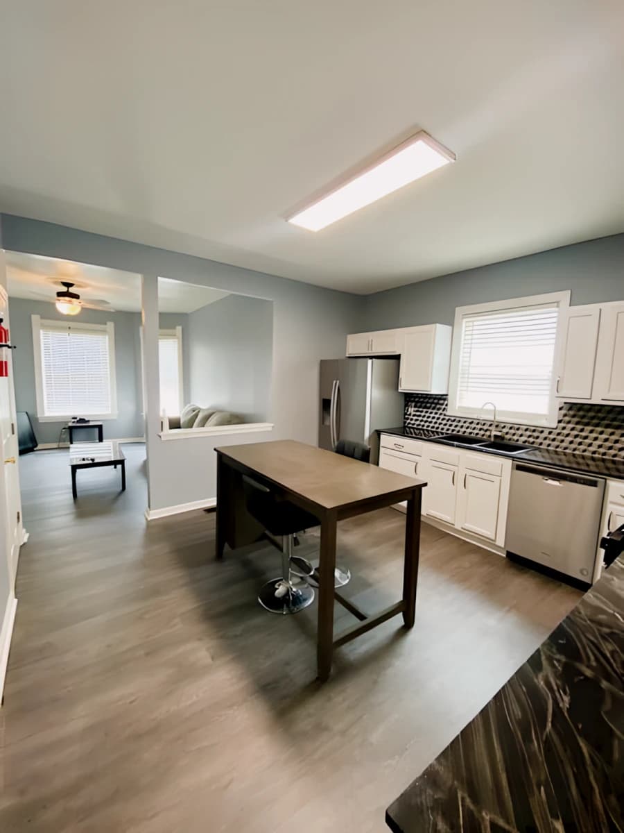 3 Bed 1 Bath Apartment 1
