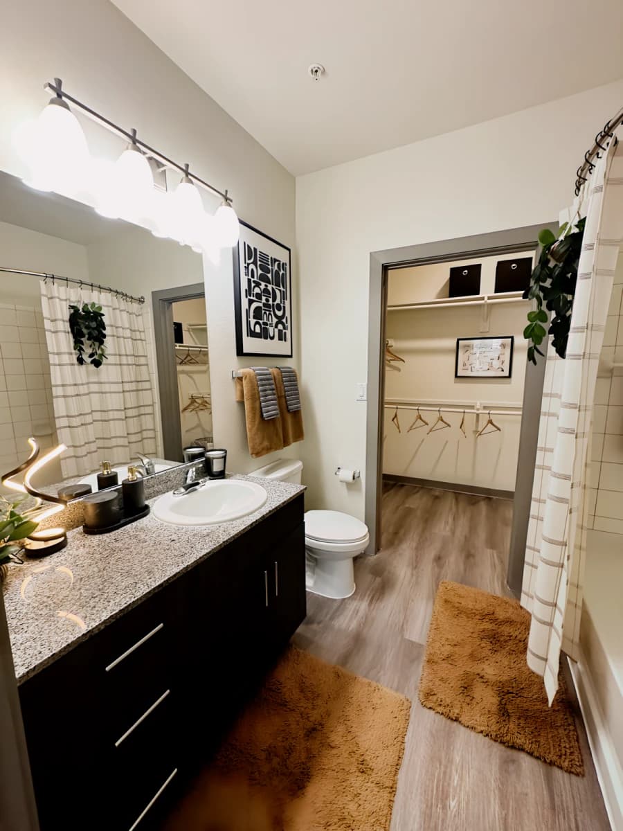 848 Mitchell Apartment image