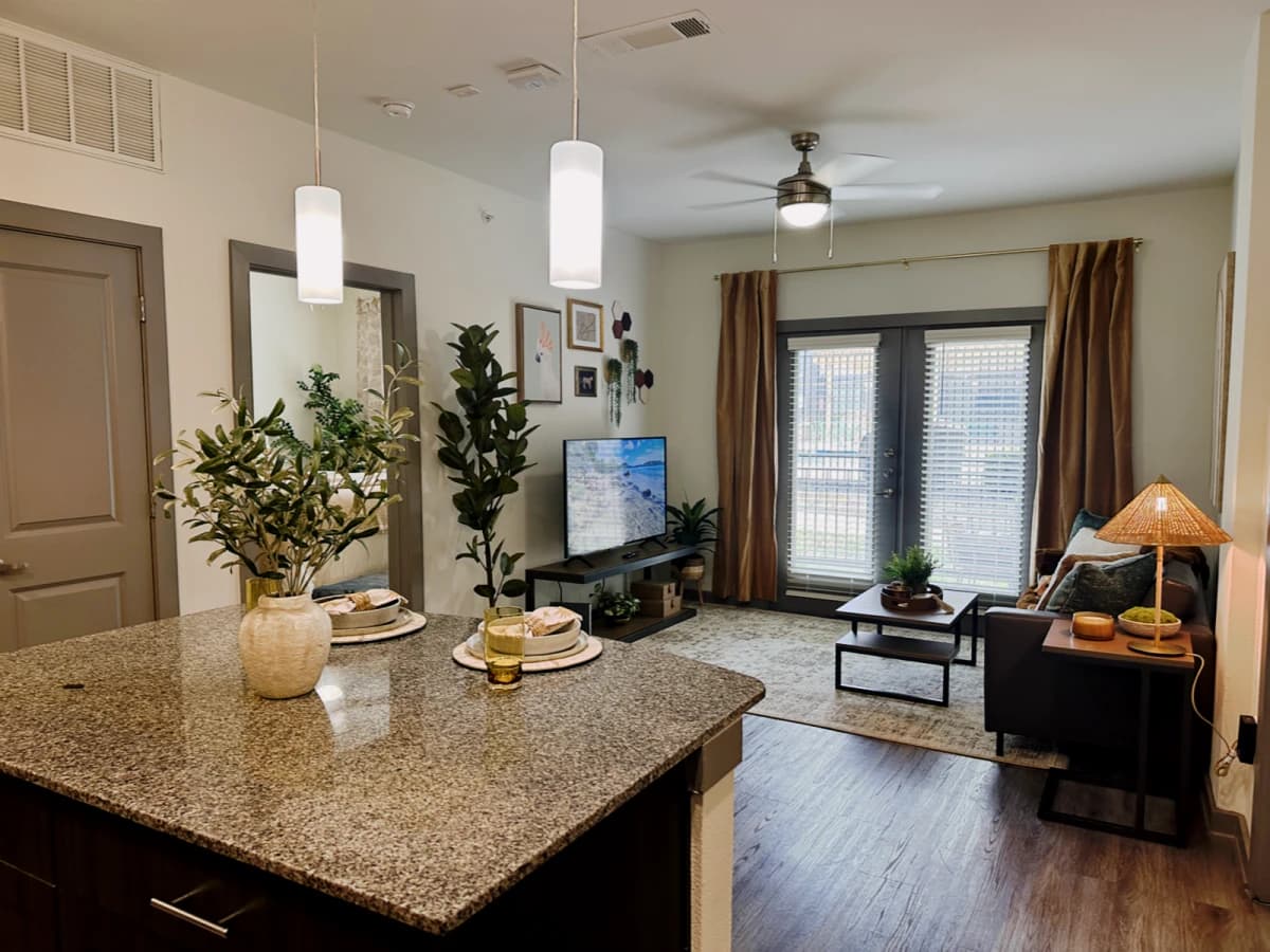 848 Mitchell Apartment image