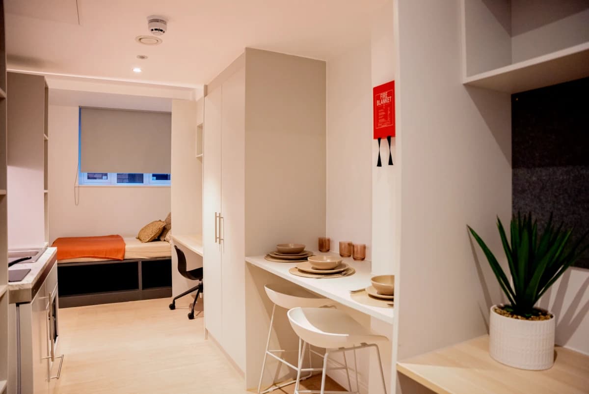 Lit Paddington Citi View image