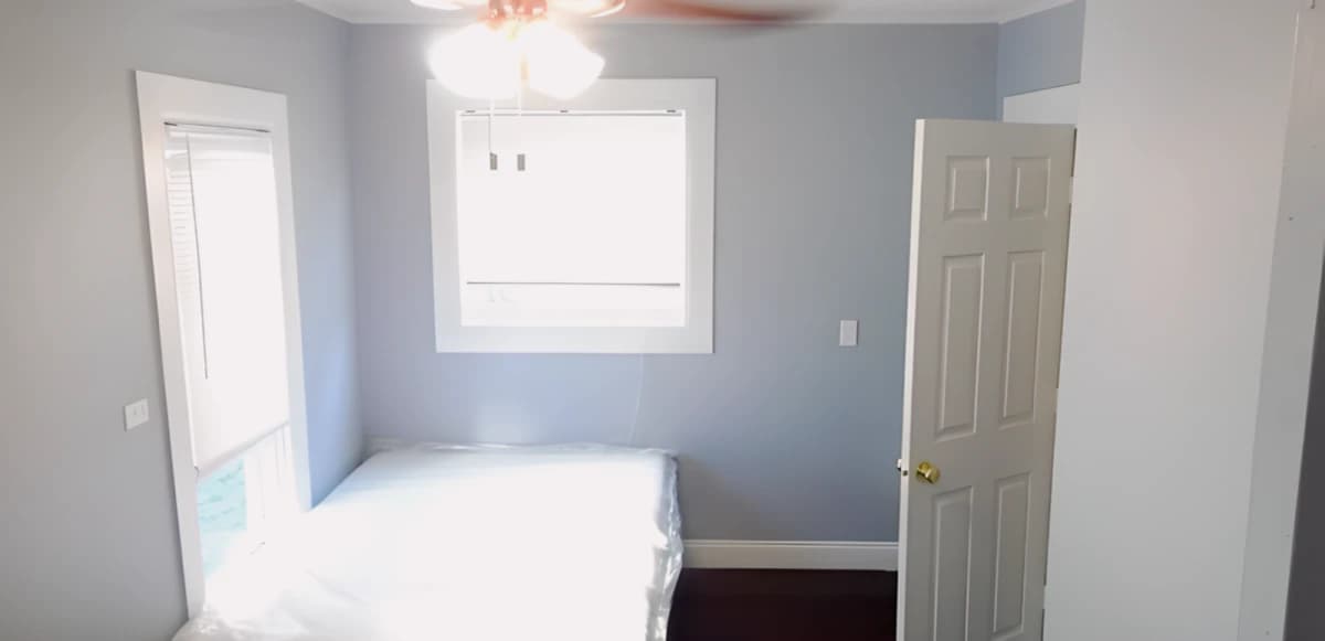 5 Bed 1.5 Bath Apartment 1