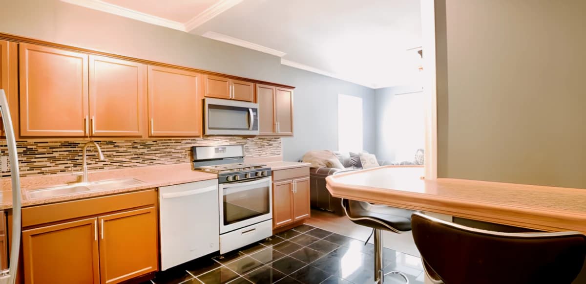 4 Bed 2 Bath Apartment 1