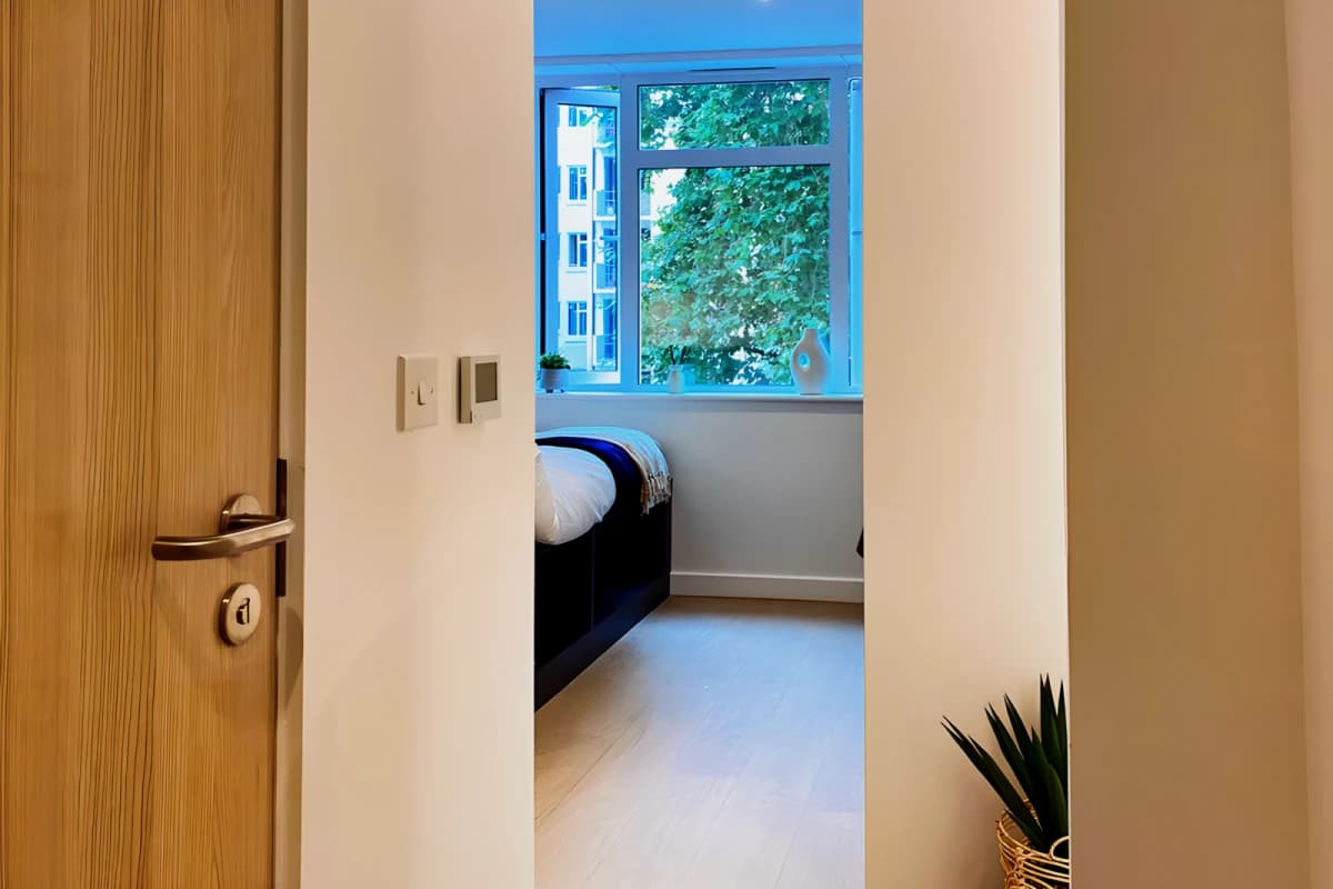 Lit Paddington Citi View image
