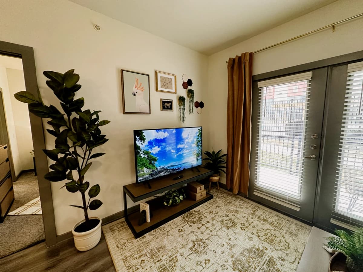 848 Mitchell Apartment image