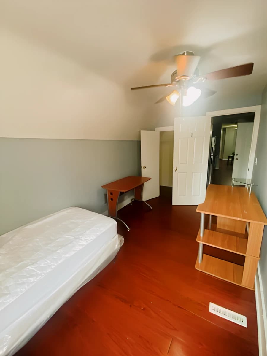 312 Westcott St image