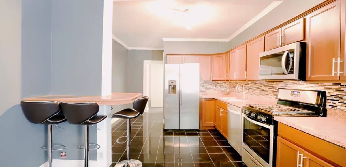 4 Bed 2 Bath Apartment 1