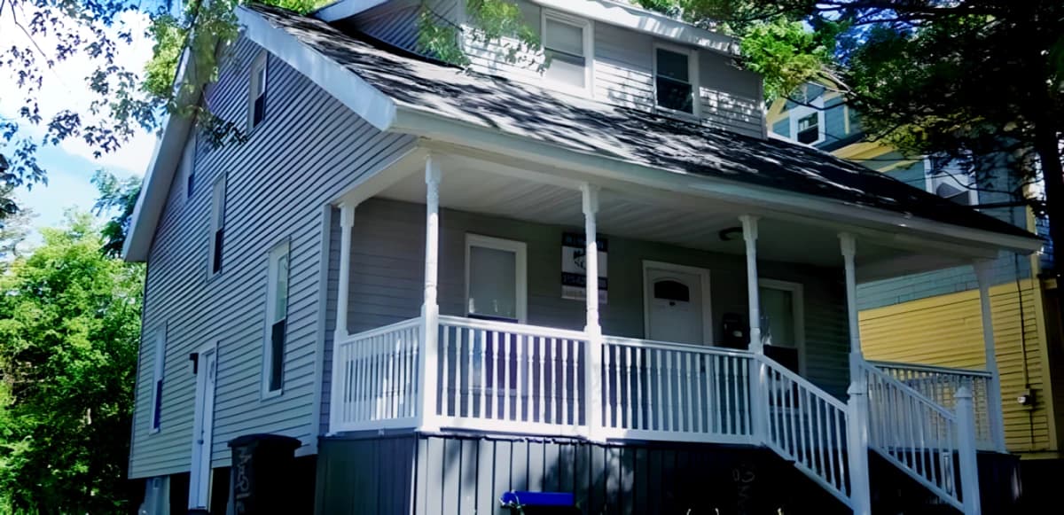 203 Maple St