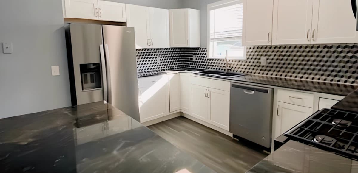 4 Bed 2 Bath Apartment 2