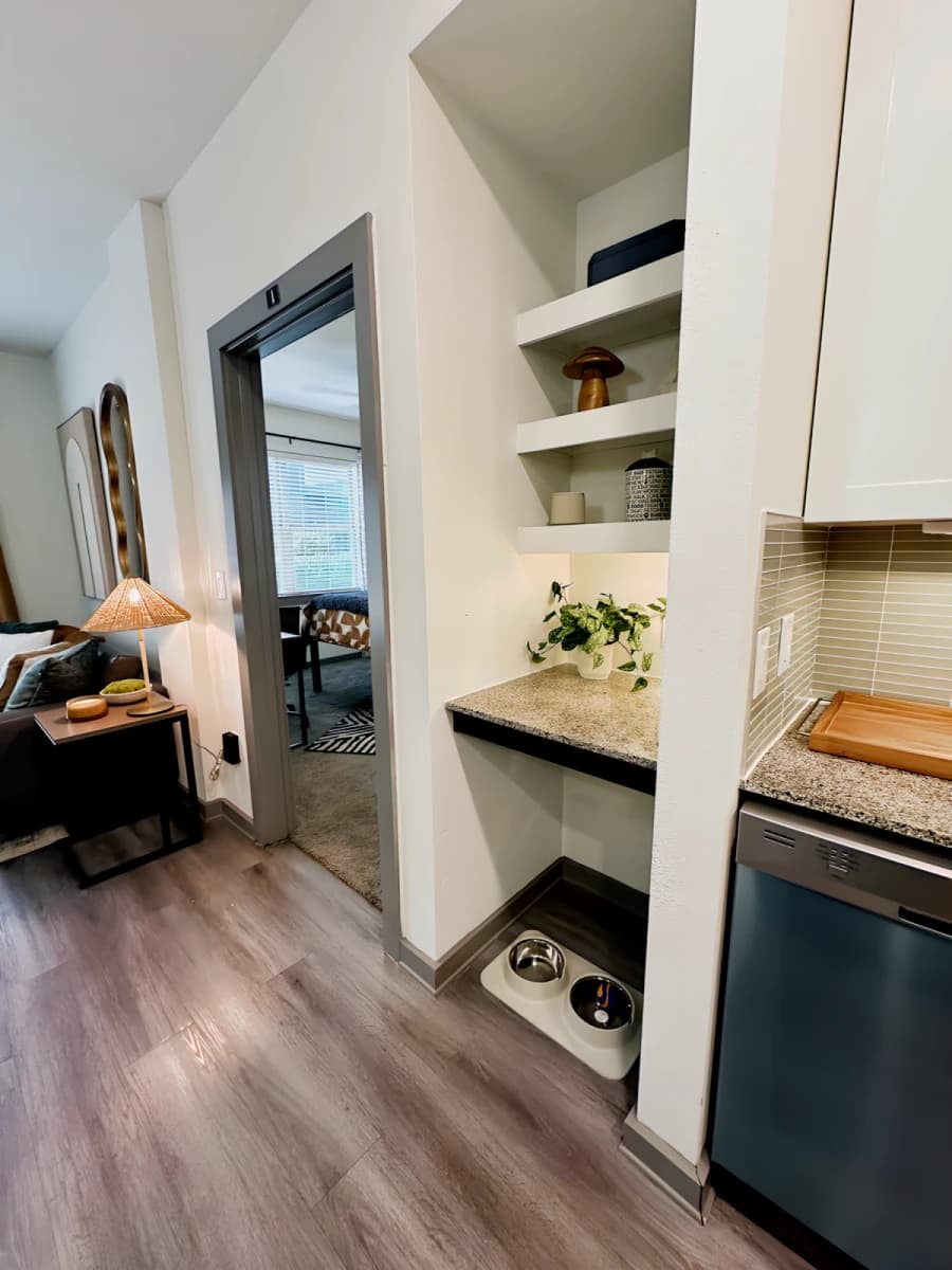 848 Mitchell Apartment image