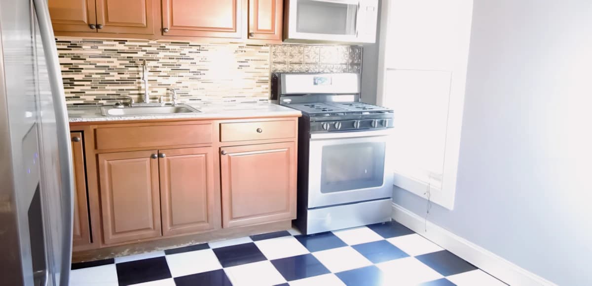 5 Bed 1.5 Bath Apartment 1