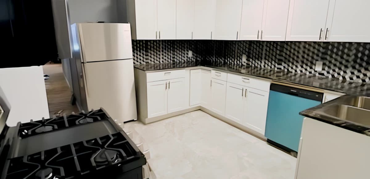 420 Westcott St Apartment image 5