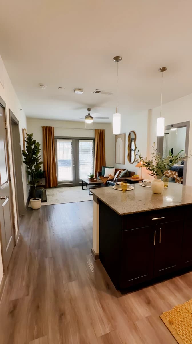 848 Mitchell Apartment image