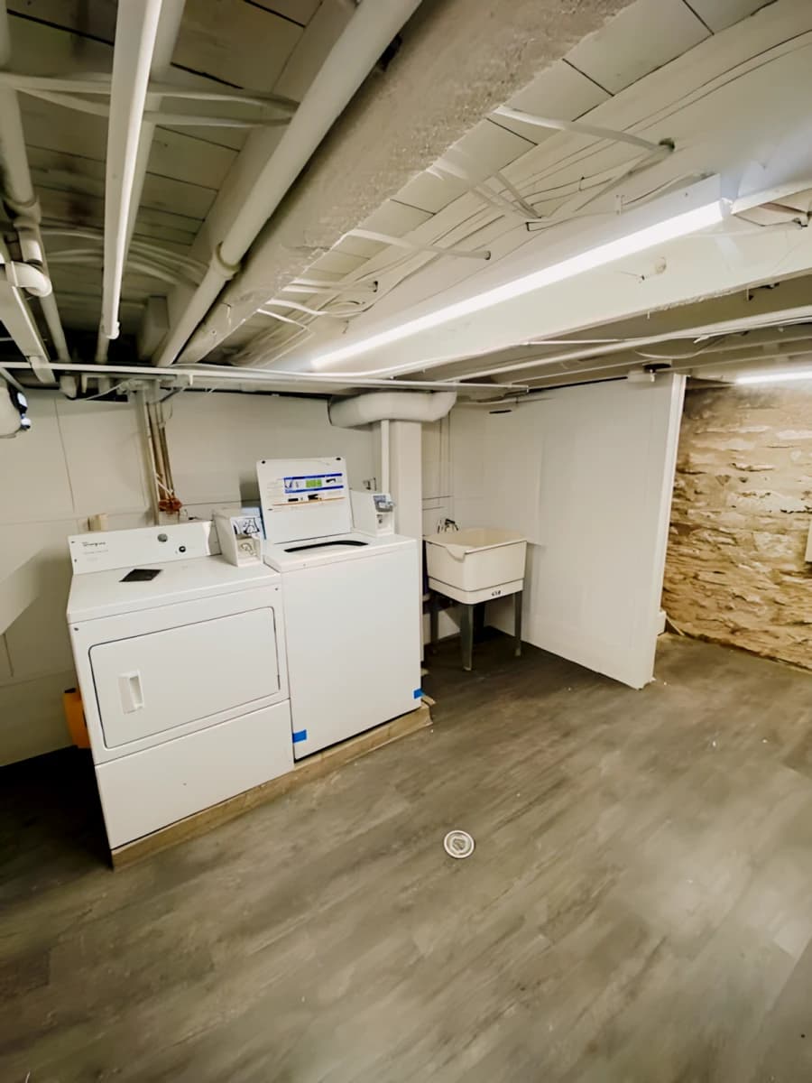 206 Columbus Ave image