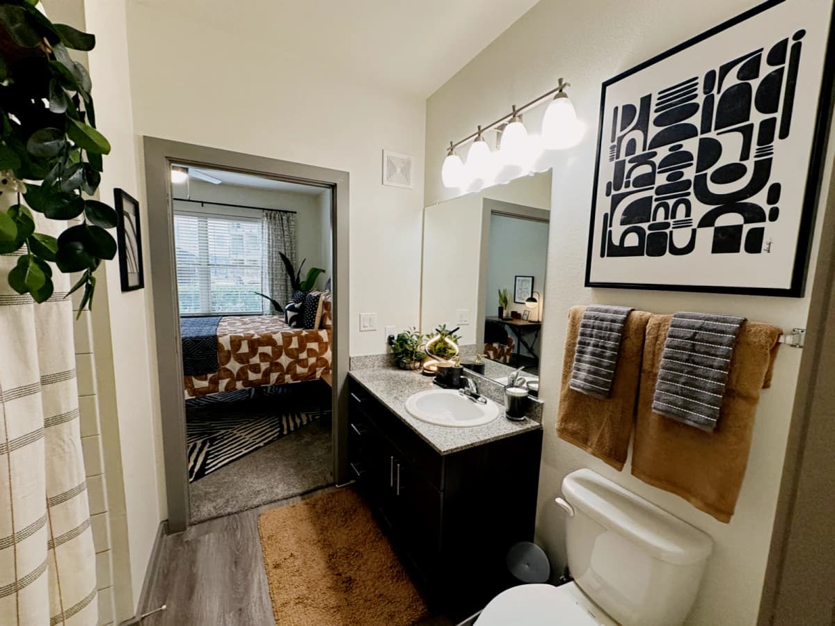 848 Mitchell Apartment image