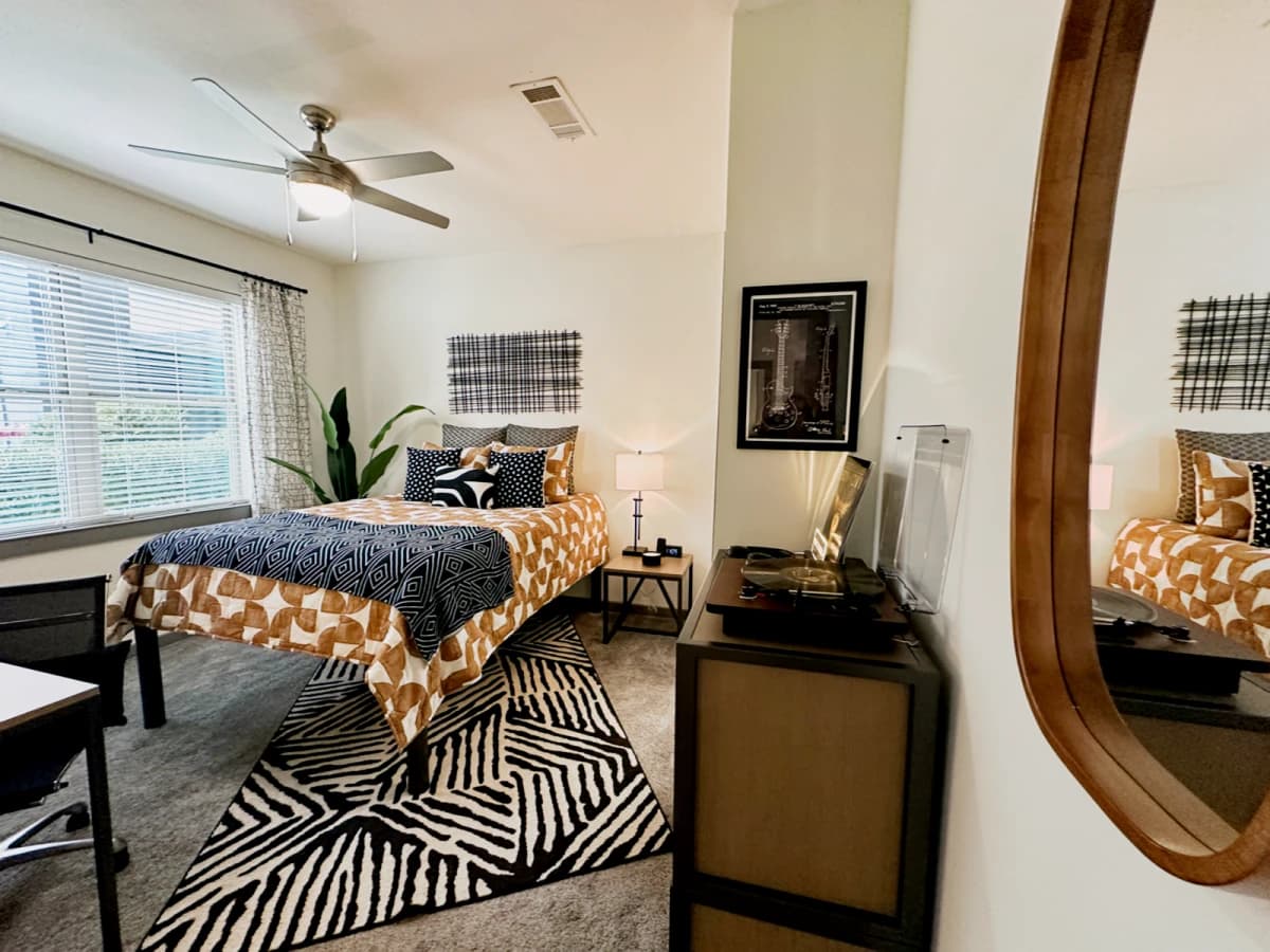 848 Mitchell Apartment image
