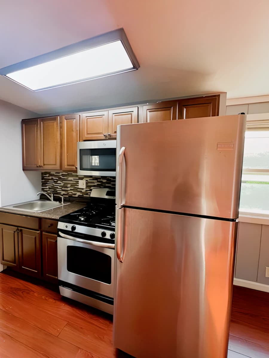 312 Westcott St image
