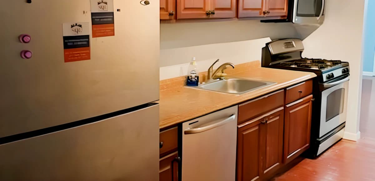 312 Westcott St image