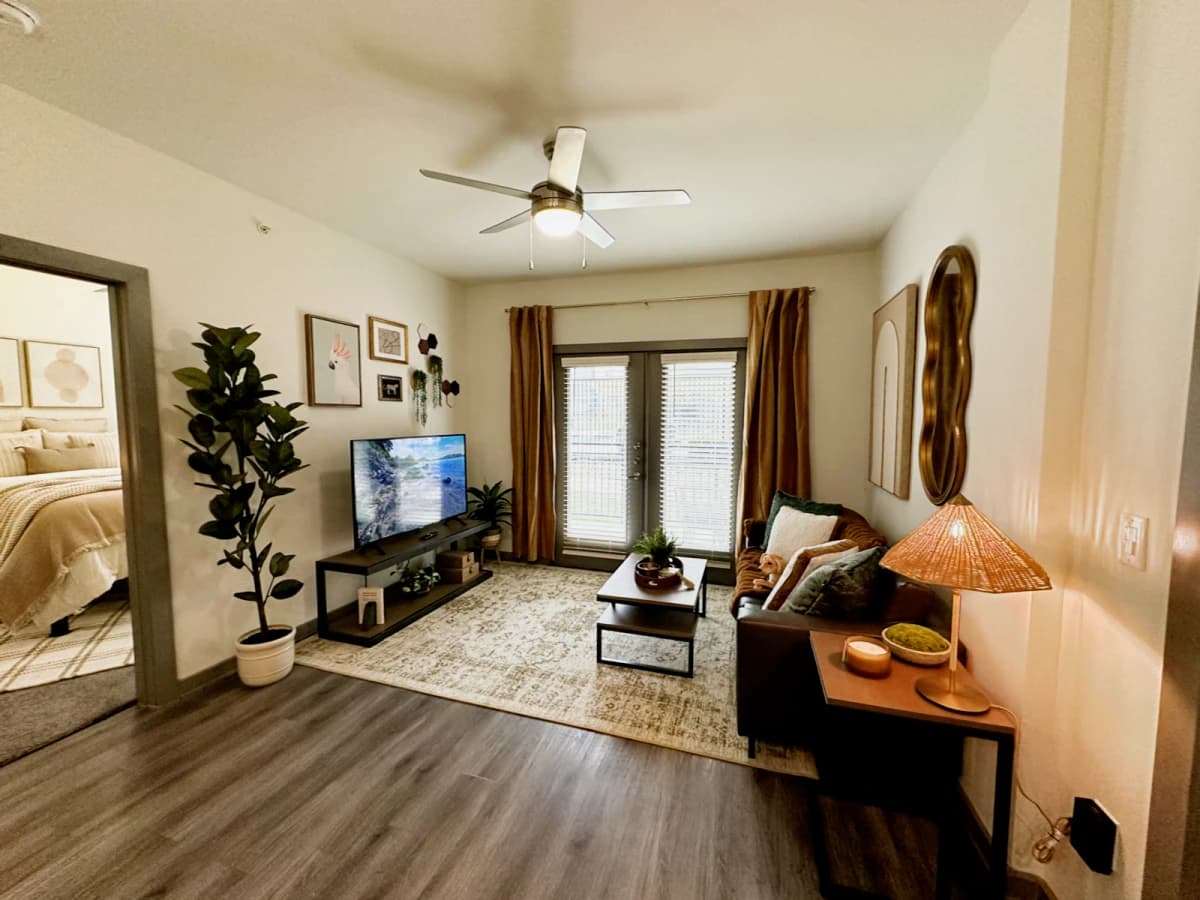 848 Mitchell Apartment image