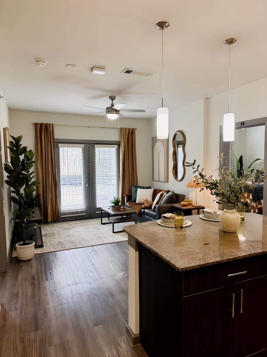 848 Mitchell Apartment image