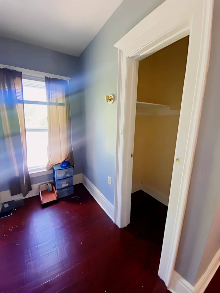 1531 East Genesee St image