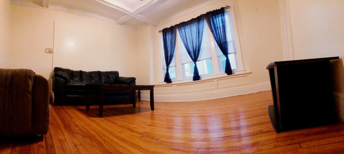 1526 East Genesee St image